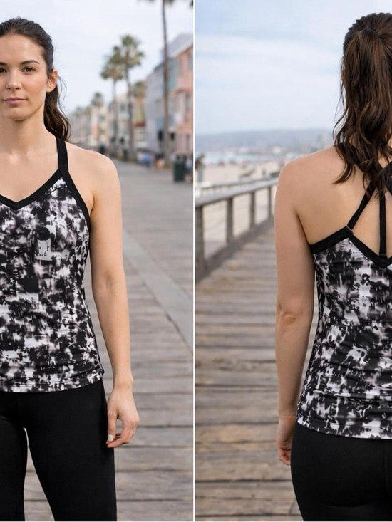 Nike Tops - Nike Black and White Athletic Tank Top With Shelf Braa